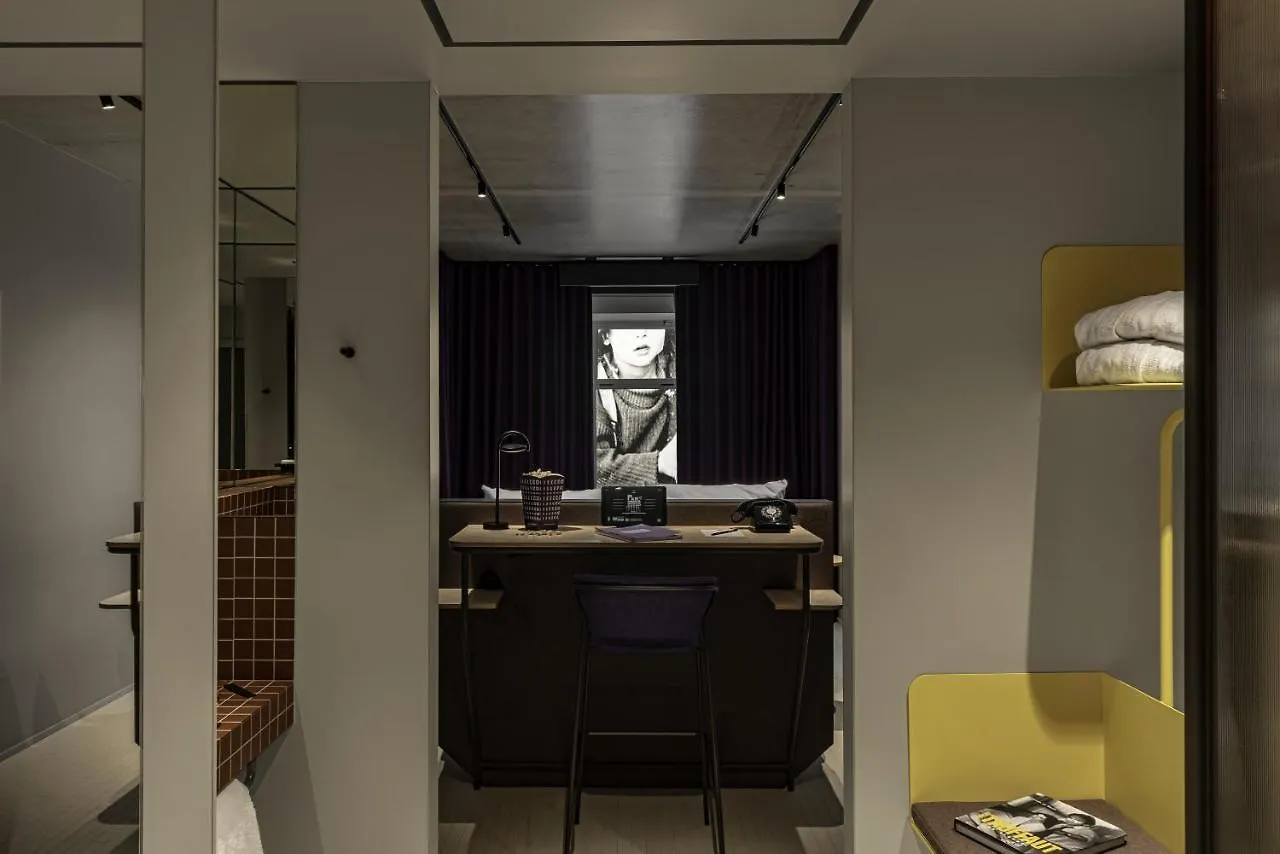 Hotel Paradiso Paris